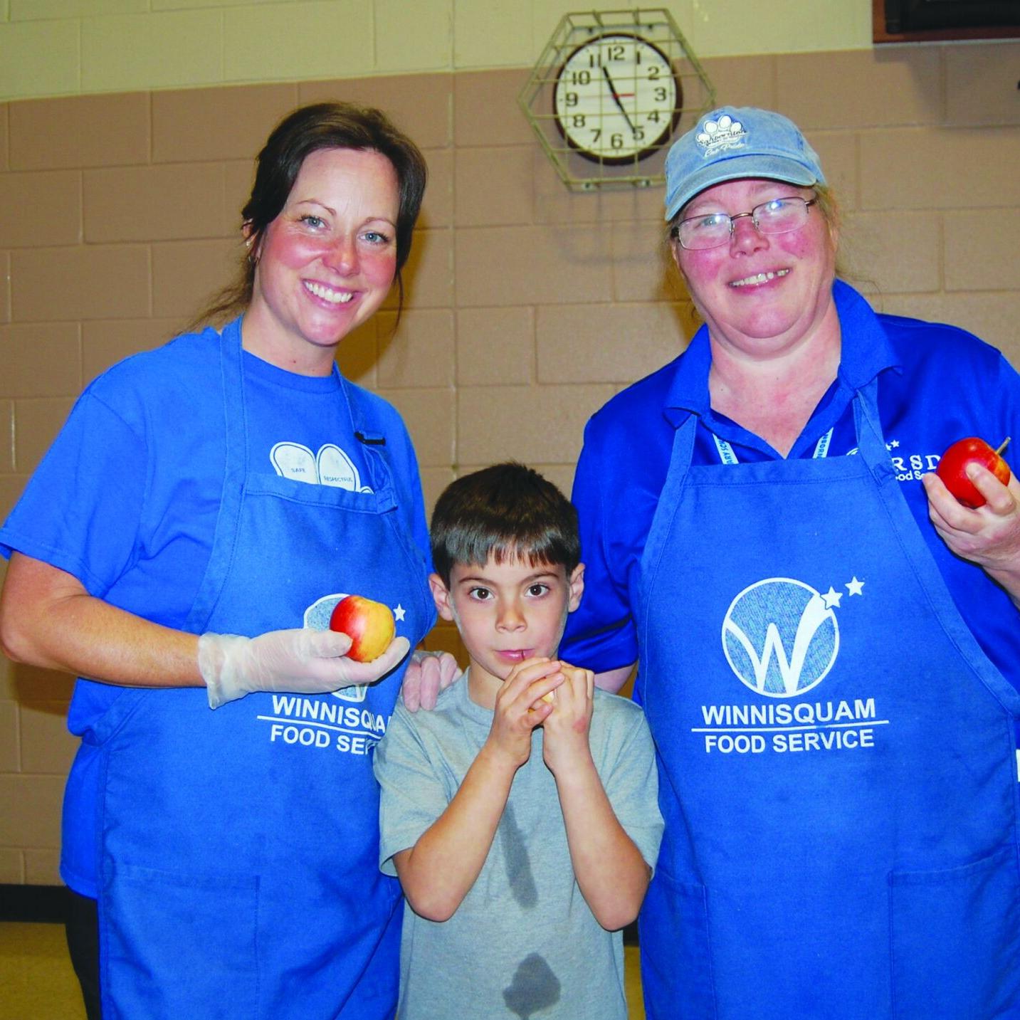 Winnisquam students, staff join in NH Great Apple Crunch